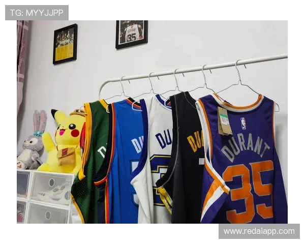 NBA火箭队球衣编号65号球员资料介绍